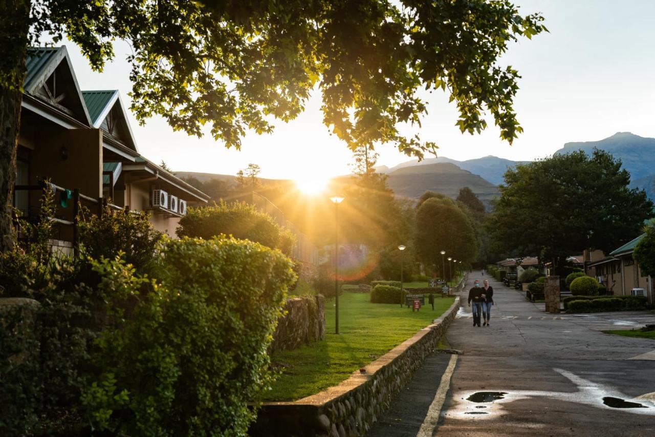 Gooderson Leisure Riverbend Chalets Self Catering And Timeshare Gold Crown Resort Drakensberg Garden Kültér fotó
