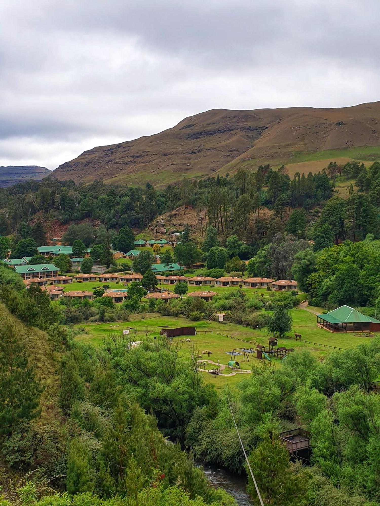 Gooderson Leisure Riverbend Chalets Self Catering And Timeshare Gold Crown Resort Drakensberg Garden Kültér fotó