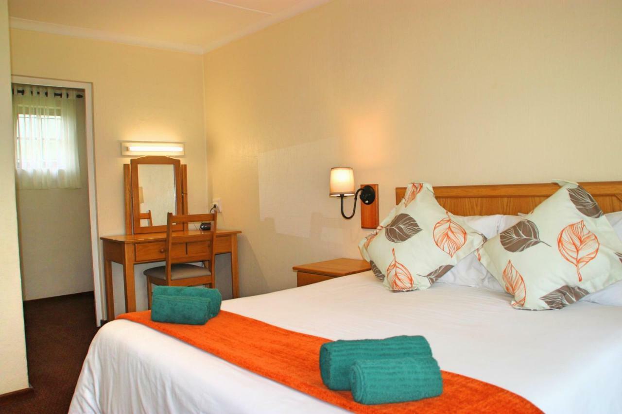 Gooderson Leisure Riverbend Chalets Self Catering And Timeshare Gold Crown Resort Drakensberg Garden Kültér fotó