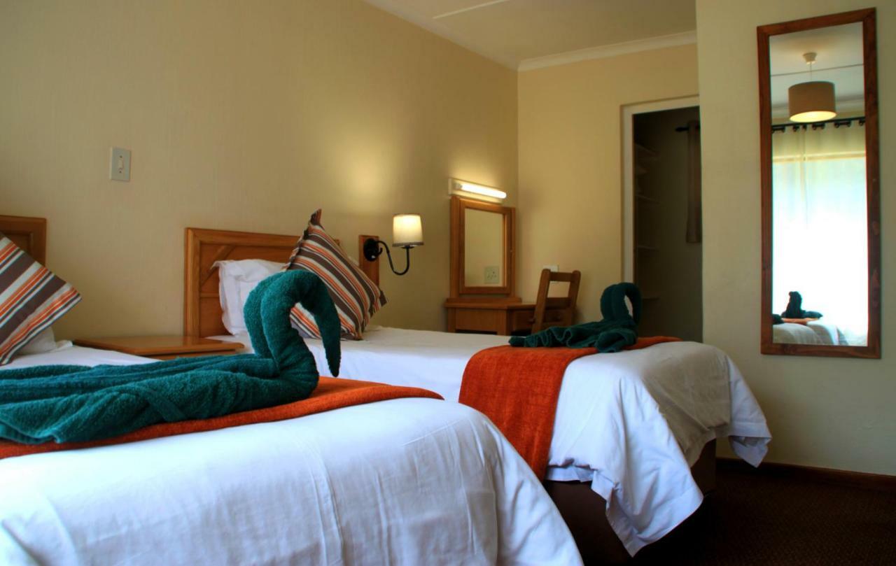 Gooderson Leisure Riverbend Chalets Self Catering And Timeshare Gold Crown Resort Drakensberg Garden Kültér fotó